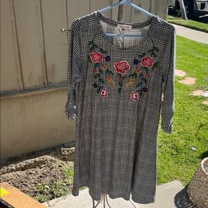 Chic Black and White Plaid Dress with Floral Embroidery
